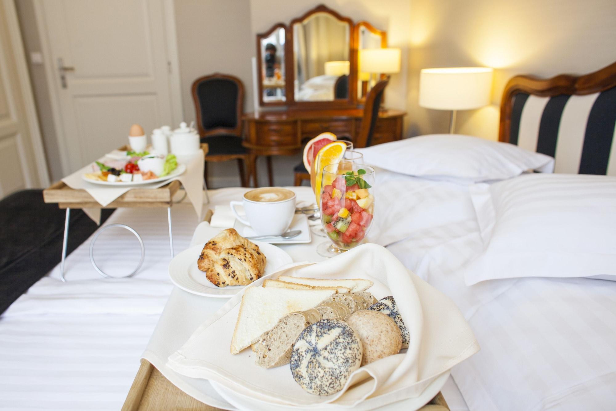 Hotel Senacki كراكوفيا المظهر الخارجي الصورة