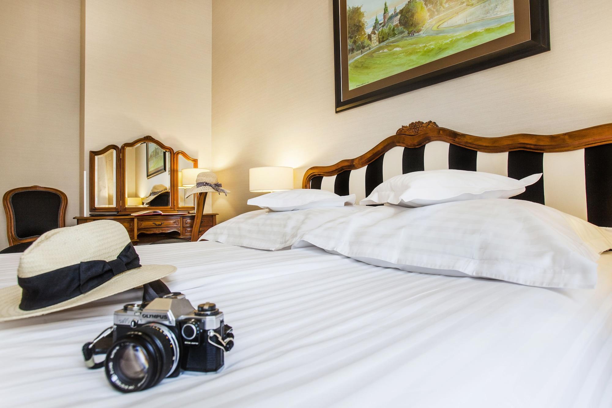 Hotel Senacki كراكوفيا المظهر الخارجي الصورة