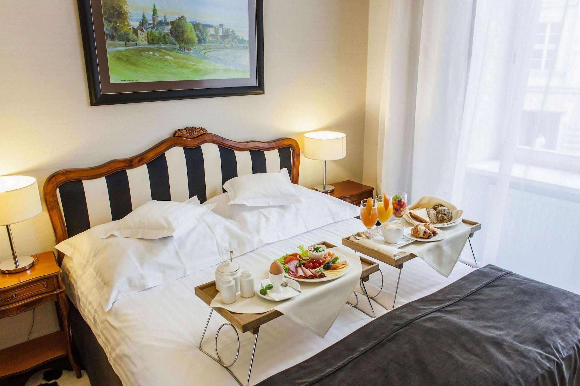 Hotel Senacki كراكوفيا المظهر الخارجي الصورة