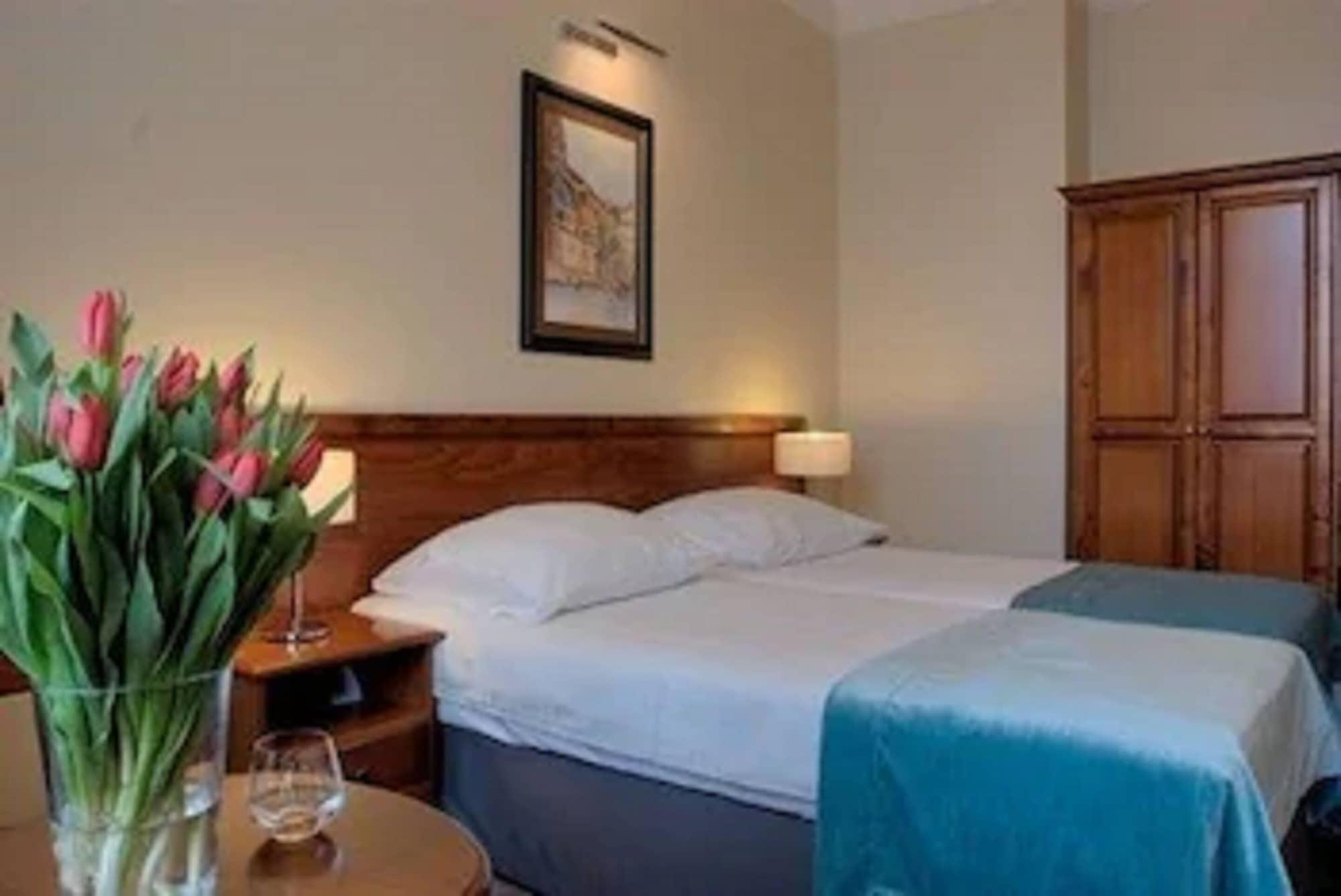 Hotel Senacki كراكوفيا المظهر الخارجي الصورة