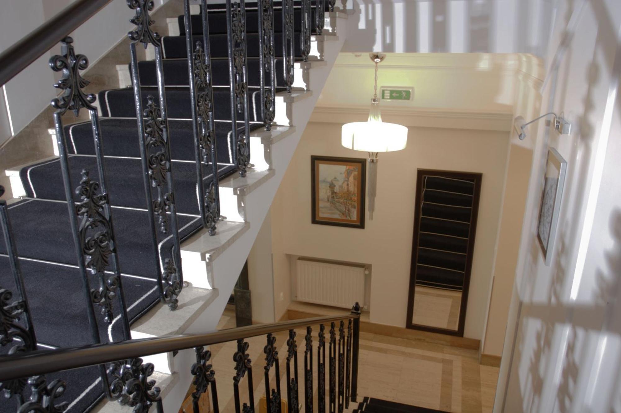 Hotel Senacki كراكوفيا المظهر الخارجي الصورة