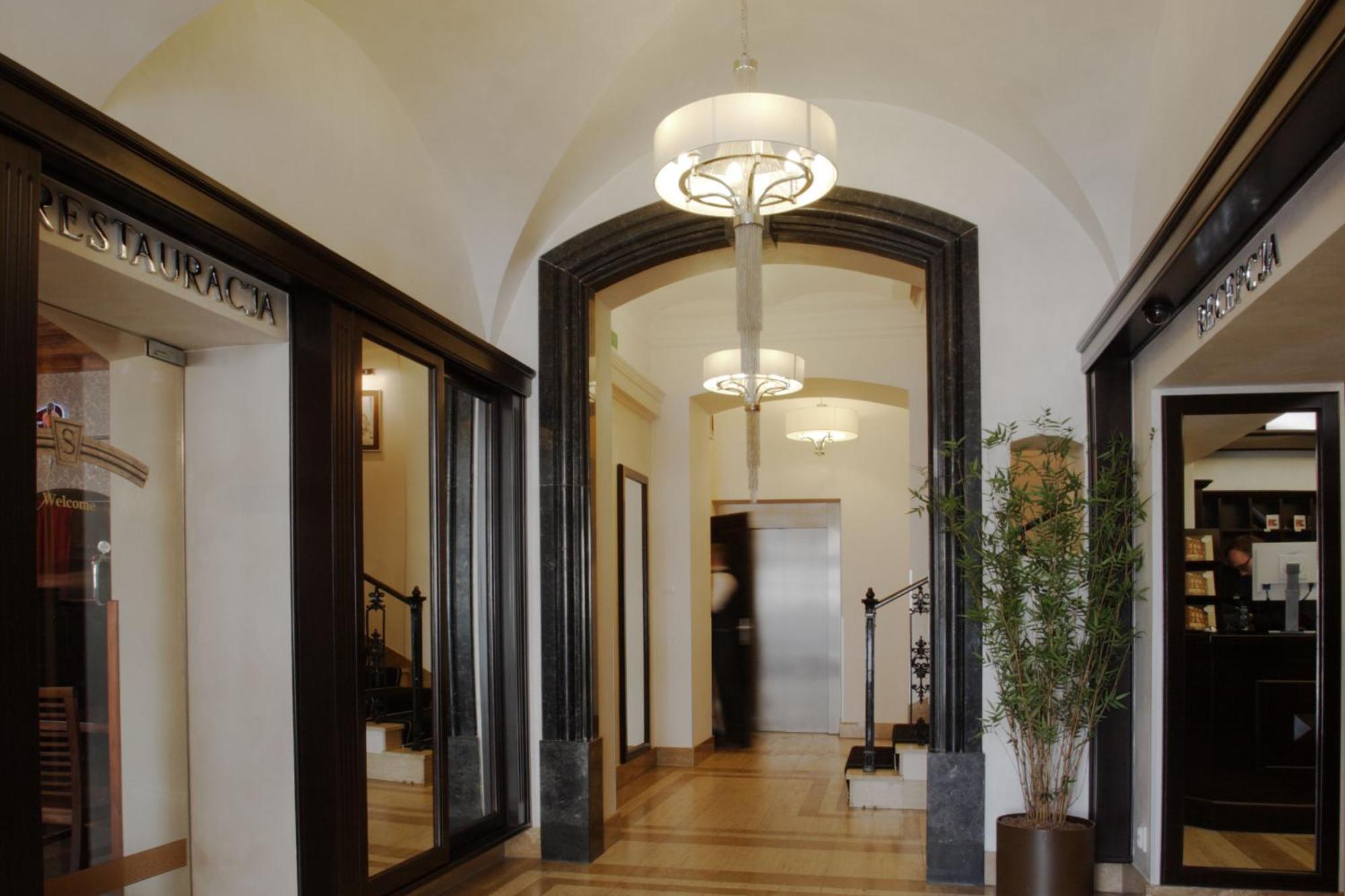 Hotel Senacki كراكوفيا المظهر الخارجي الصورة