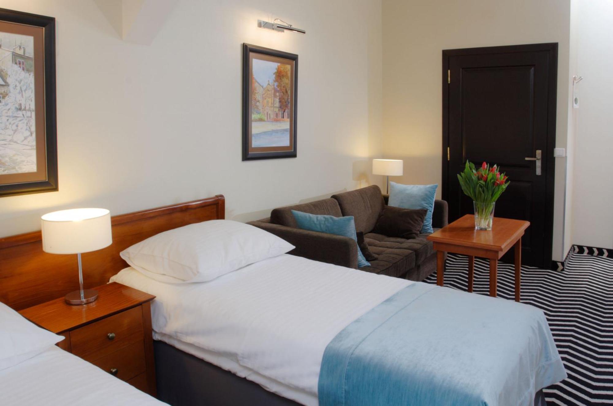 Hotel Senacki كراكوفيا المظهر الخارجي الصورة